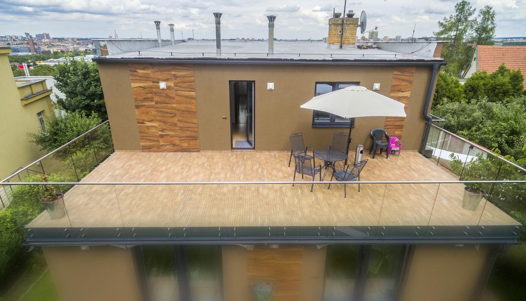 Apartment Pod Sychrovem Prag Exteriör bild
